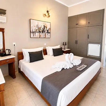 Ionian Hospitality - Fully Renovated - Seafront Nikiana