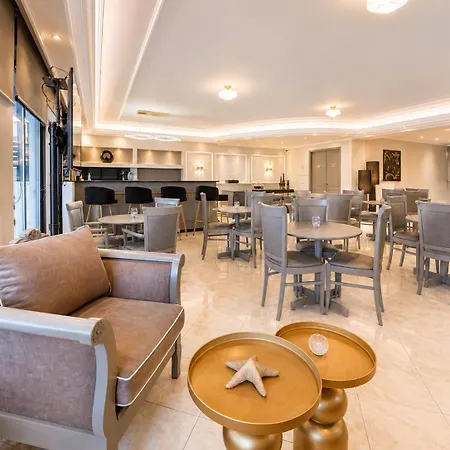 Ionian Hospitality - Fully Renovated - Seafront Nikiana