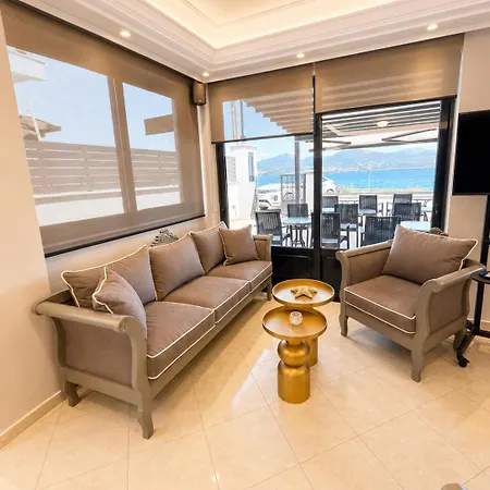 Ionian Hospitality - Fully Renovated - Seafront Hotel